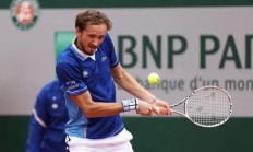 开云体育平台APP-DRX血洗NS，Canyon打出惊人五杀激烈交锋四强赛，强势挺进下一轮的简单介绍