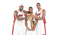 开云体育app-当桑巴军团遭遇蓝月核心，一场体育时空的荒诞拼贴