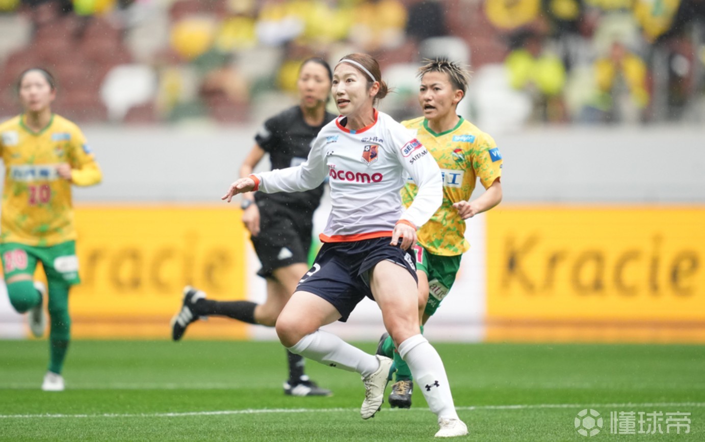 日本女足队员受伤退赛