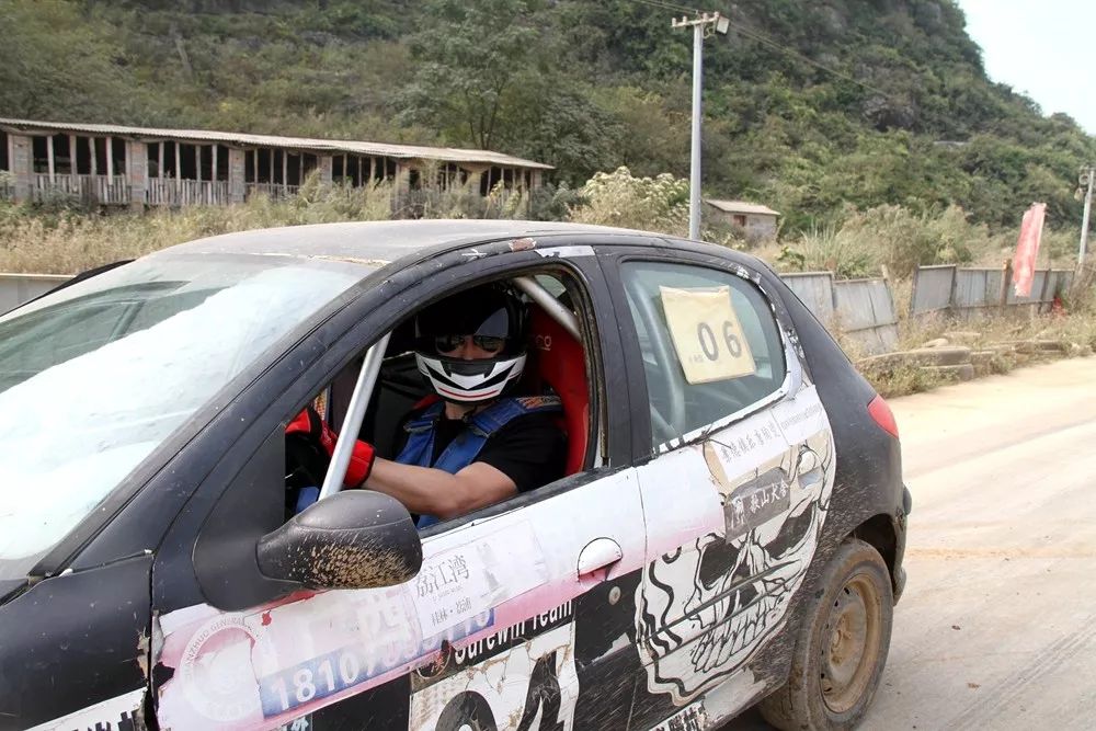 EG险胜HLE,Caps操刀奇招英雄翻盘顶尖较量入围赛,技惊四座 EG险胜HLE,Caps操刀奇招英雄翻盘顶尖较量入围赛,技惊四座