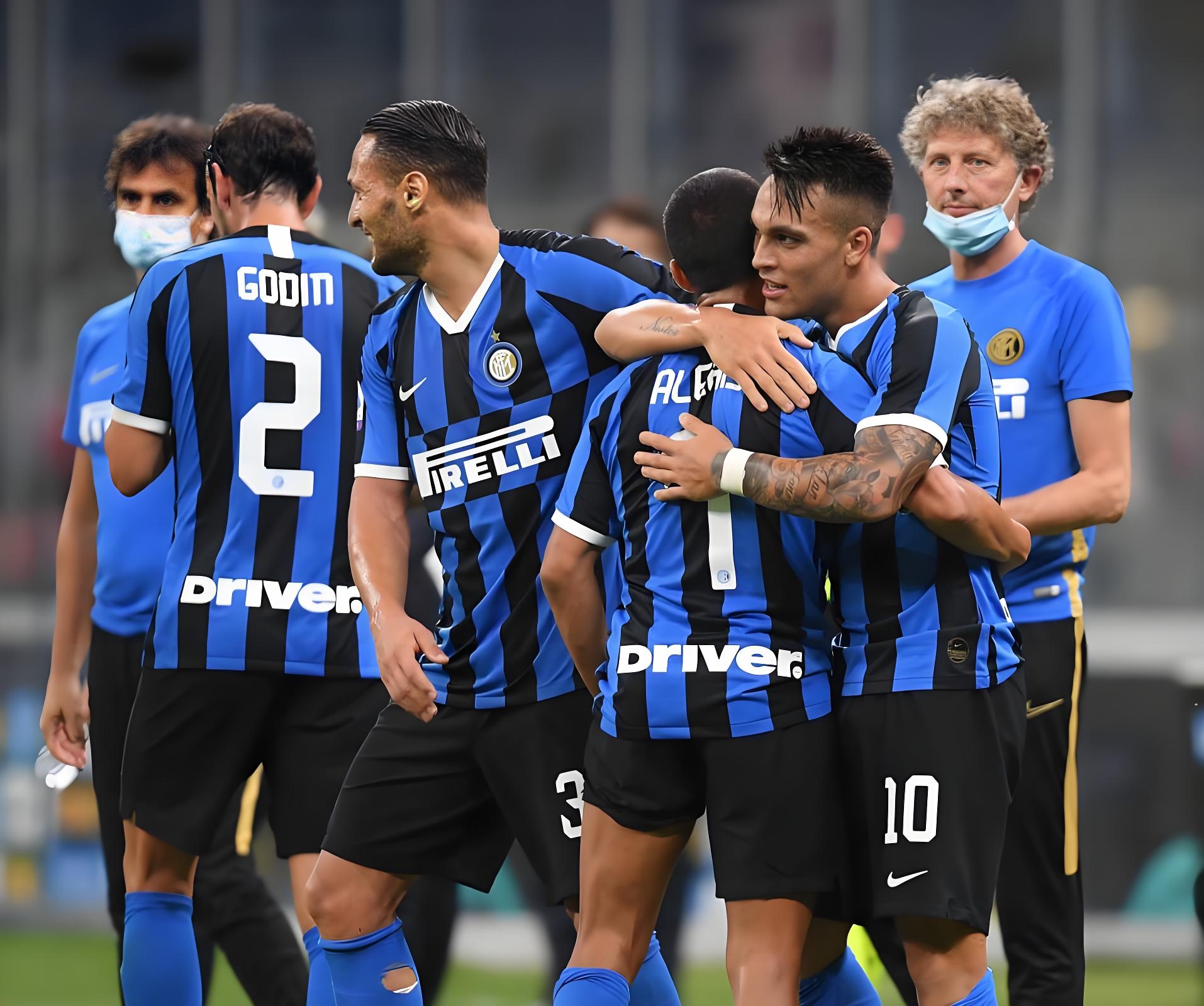 国际米兰赢得对阵AC米兰的激烈战斗